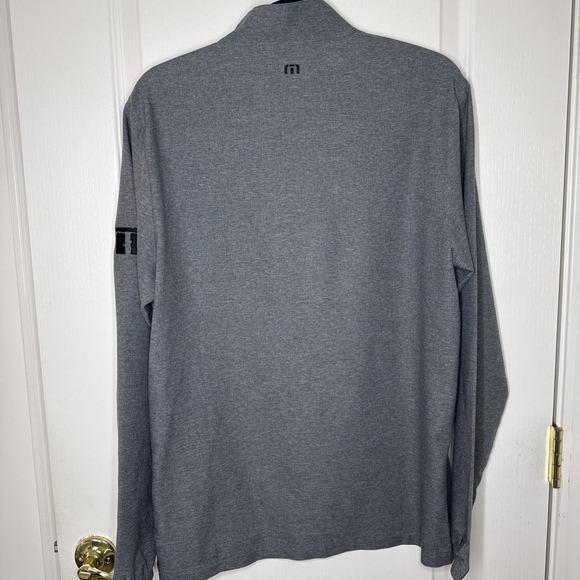 TravisMathew Men's Medium Gray Heather Quarter Zip Pullover - Picture 5 of 10